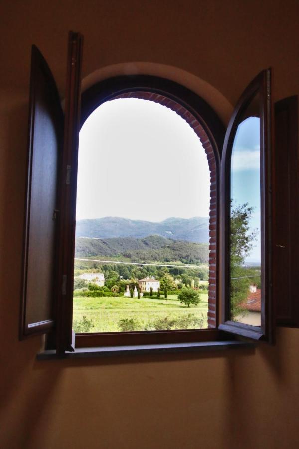 Casa Gaia Guest House Лука Екстериор снимка